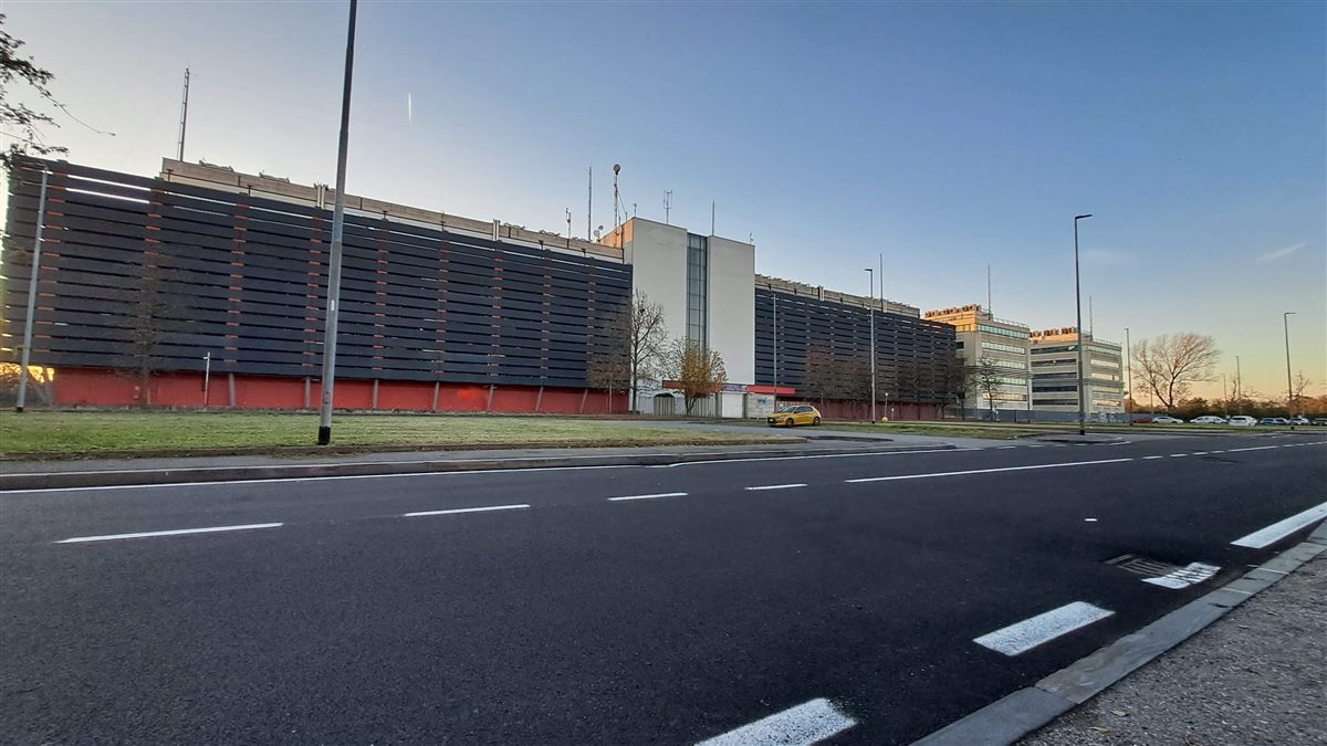 Data center exterior, Dulles, Virginia