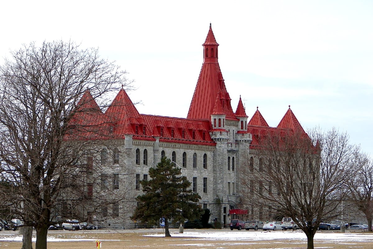 Correctional facility, Canada
